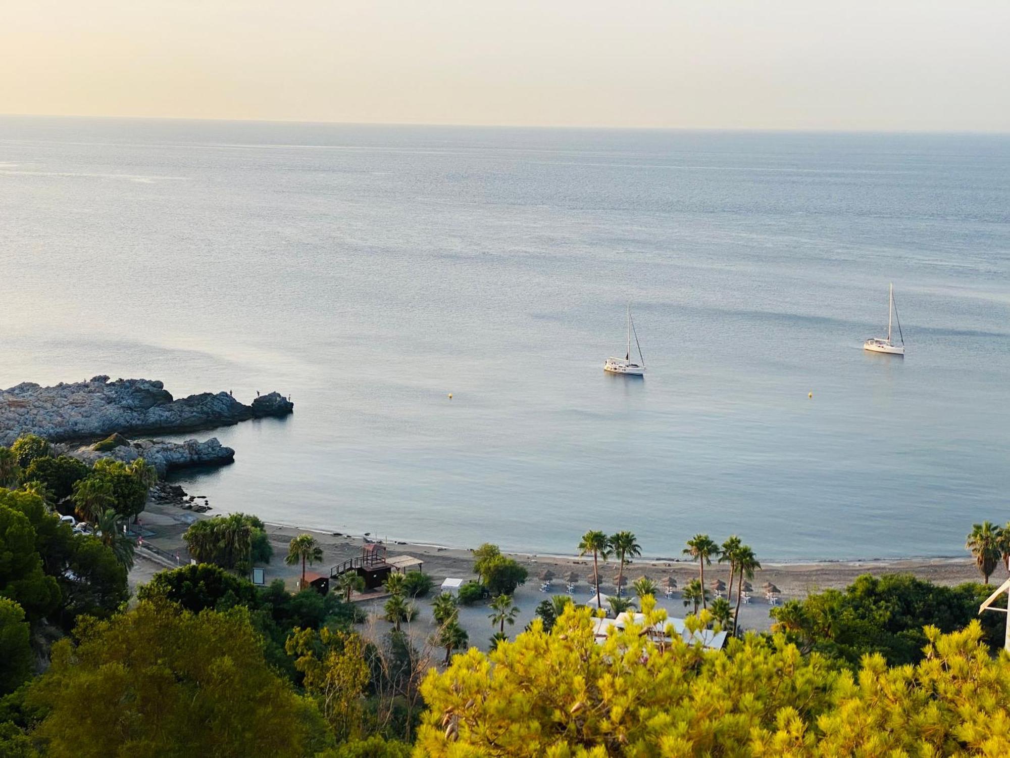 Jardines De Adnania En Marina Del Este Con Vista Al Mar Ada La Herradura  Luaran gambar