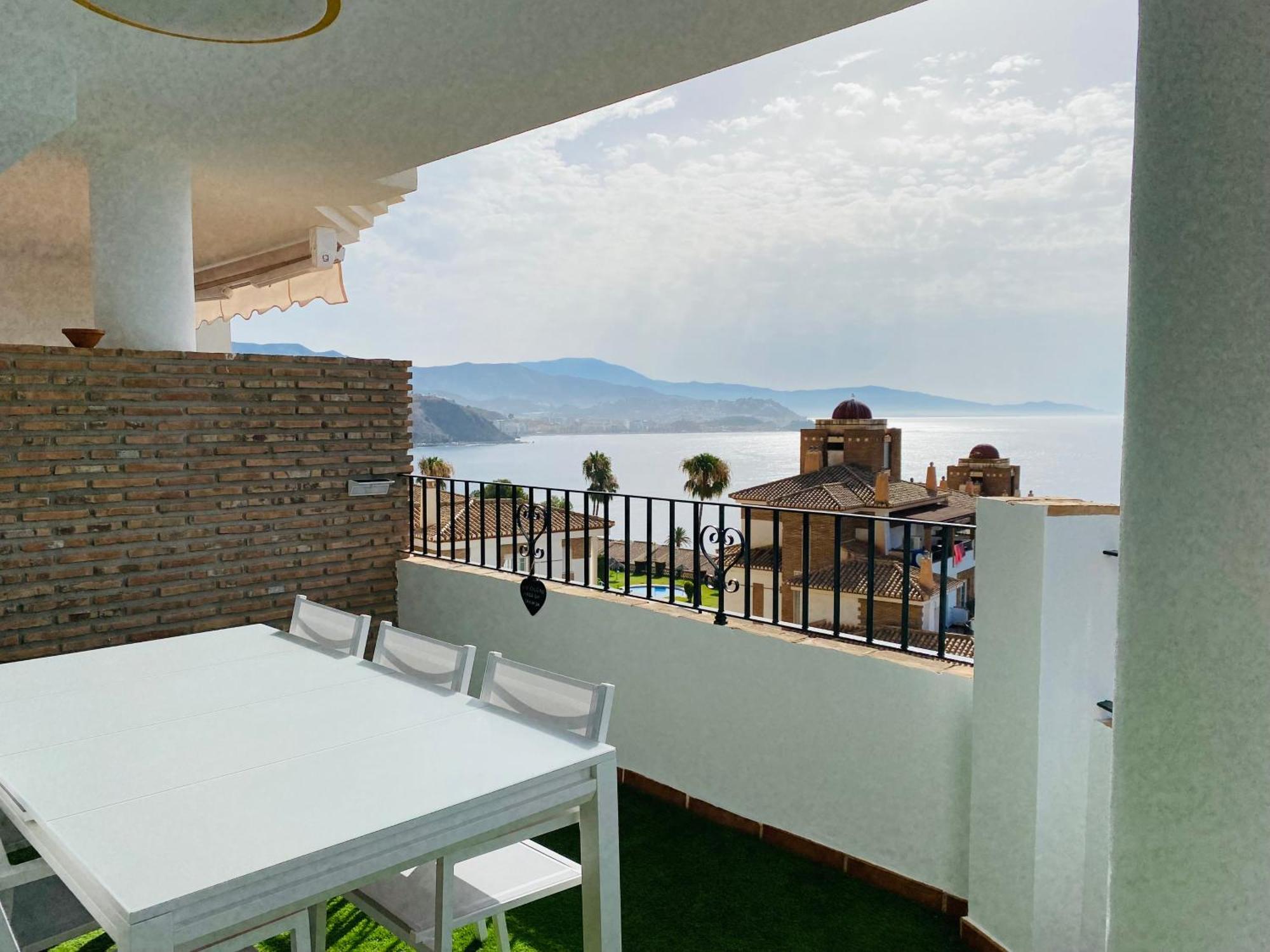 Jardines De Adnania En Marina Del Este Con Vista Al Mar Ada La Herradura  Luaran gambar